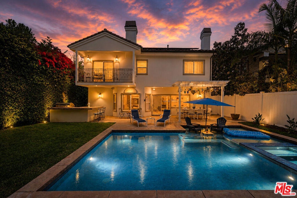 5419 Tampa Avenue, Tarzana CA 91356