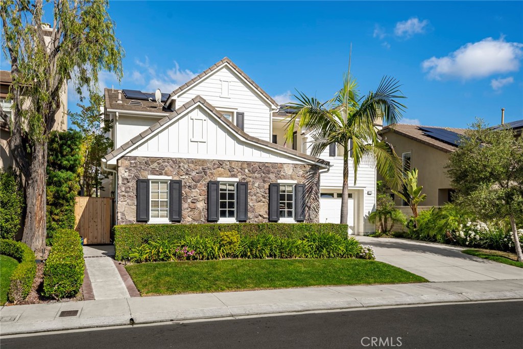 11 Douglass Drive