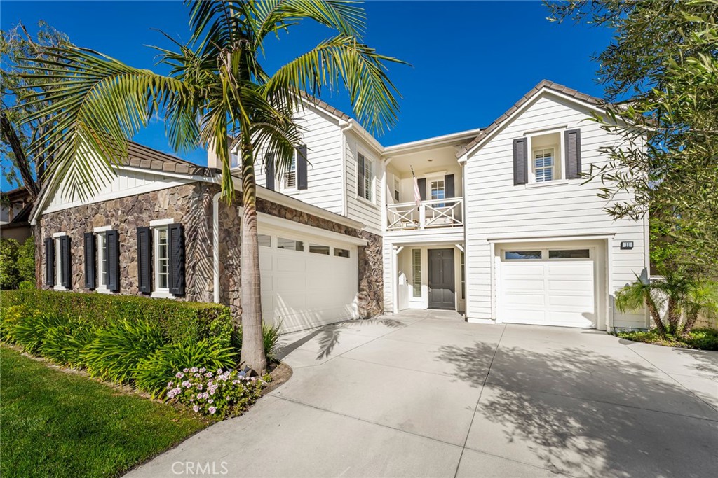 11 Douglass Drive