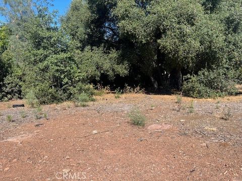 Photo of 15660 20th Ave, Clearlake, CA 95422 (MLS # LC25236617)