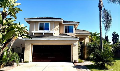 Photo of 2512 W Halfmoon Dr, Anaheim, CA 92804 (MLS # IG25266054)