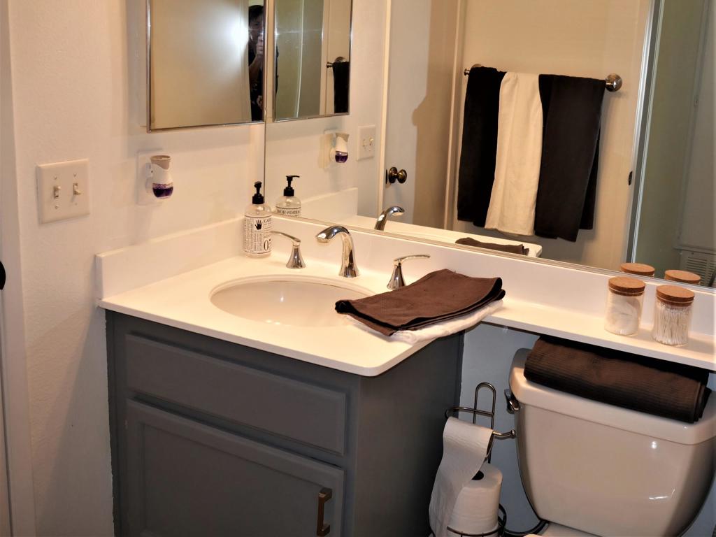 Palm Royale - Residential