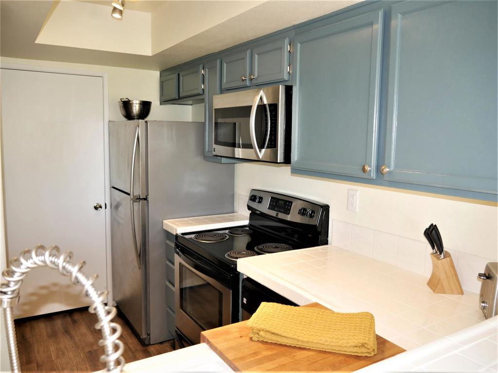 Palm Royale - Residential