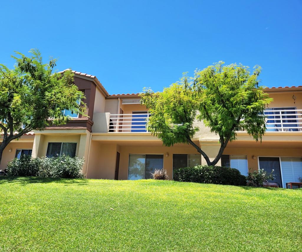 Palm Royale - Residential