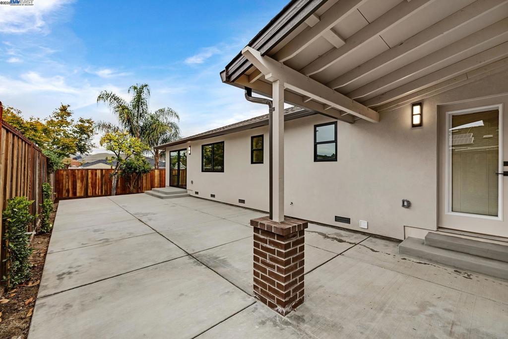 MISSION DISTRICT - Residential