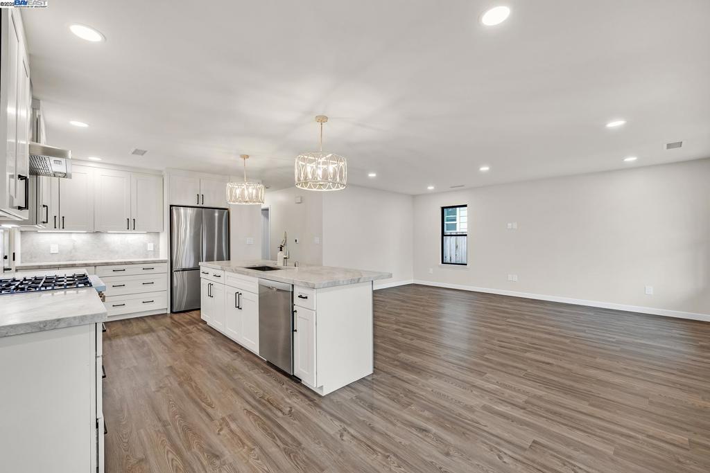 MISSION DISTRICT - Residential