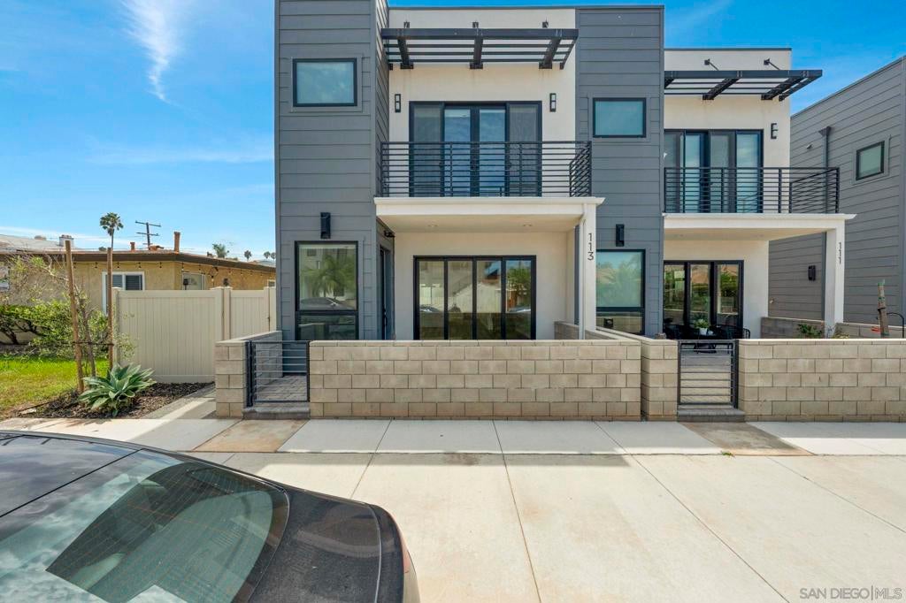 113 Daisy Ave