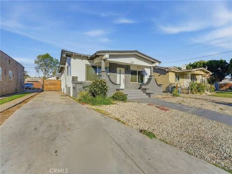 Photo of 6011 Arlington Ave, Los Angeles, CA 90043 (MLS # RS26060151)