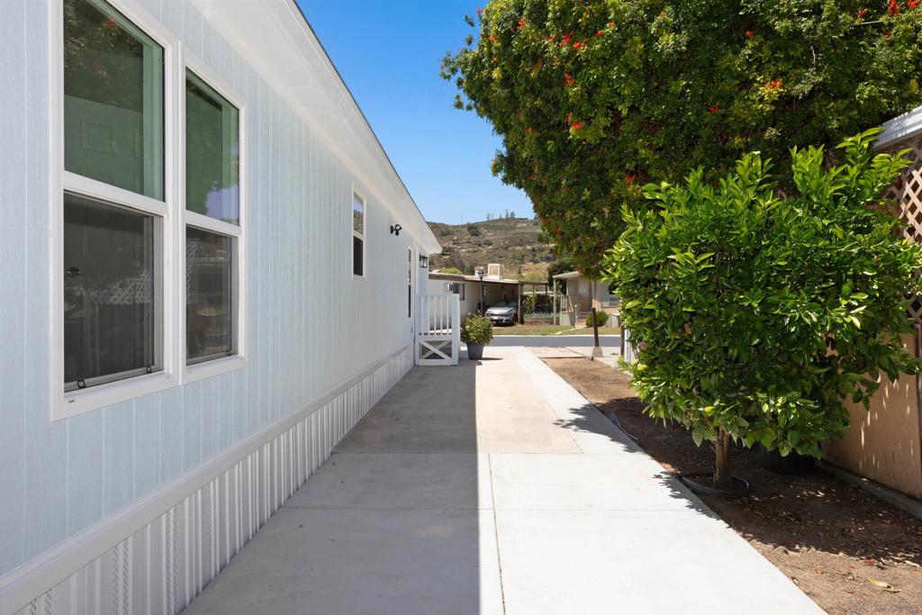 2030 Black Canyon Rd. 26