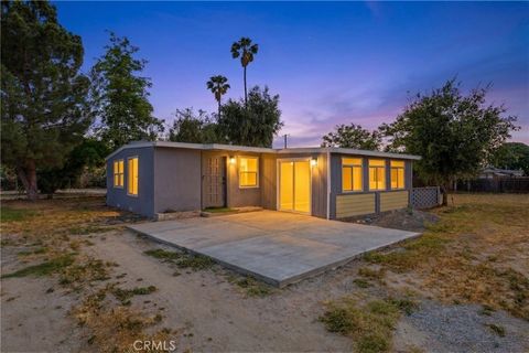 Photo of 26917 Yale St St, Hemet, CA 92544 (MLS # IG26076271)