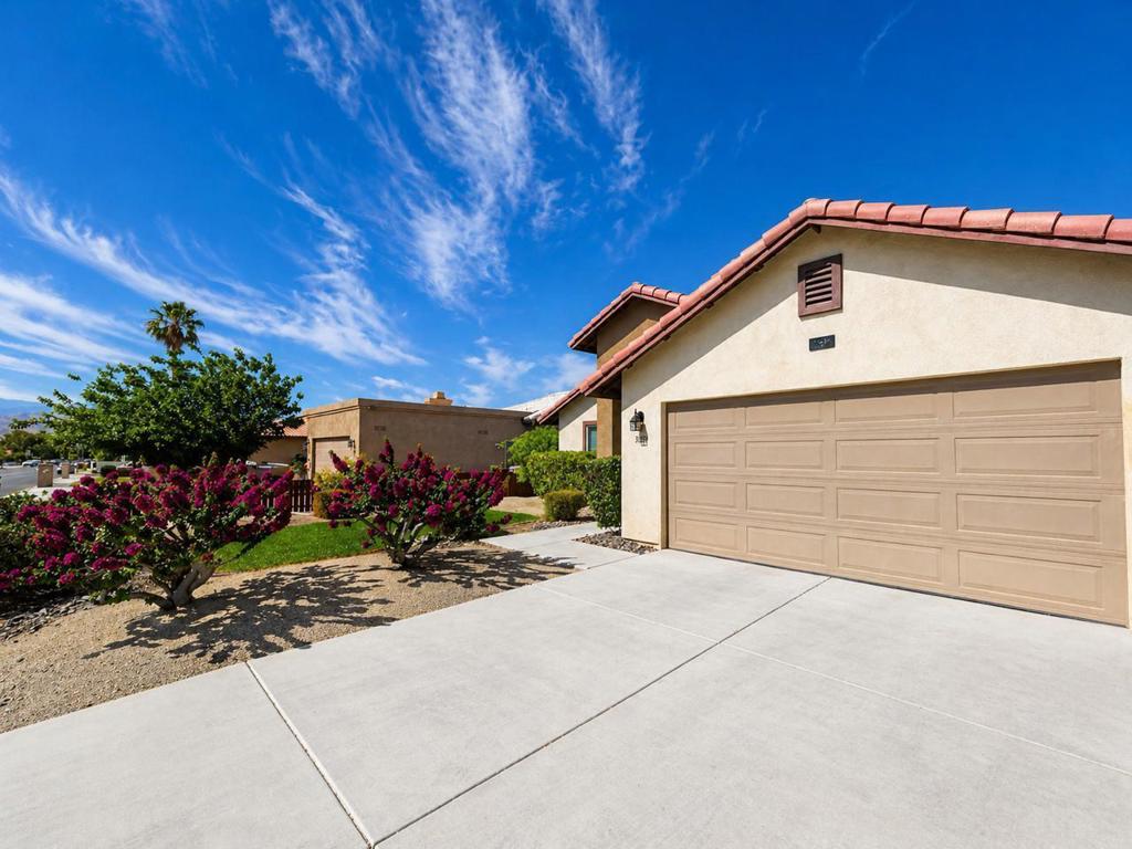 31125 Whispering Palms Trail