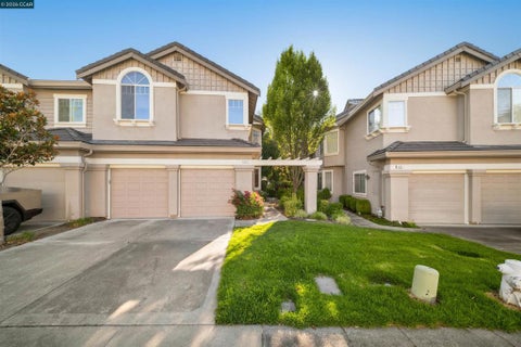 Photo of 423 Sutton Circle CIR, Danville, CA 94506 (MLS # 41146514)