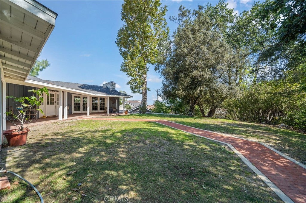 27601 Eastvale