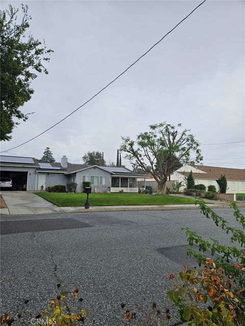 1551 W Nicolet St Banning CA 92220