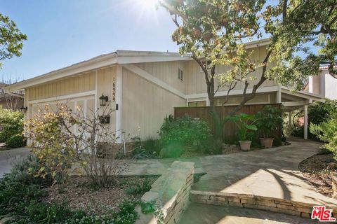 Photo of 16999 Avenida De Santa Ynez, Pacific Palisades, CA 90272 (MLS # 25613721)