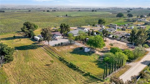 Tiny photo for 7080 Iverson Pl, Paso Robles, CA 93446 (MLS # NS26054957)