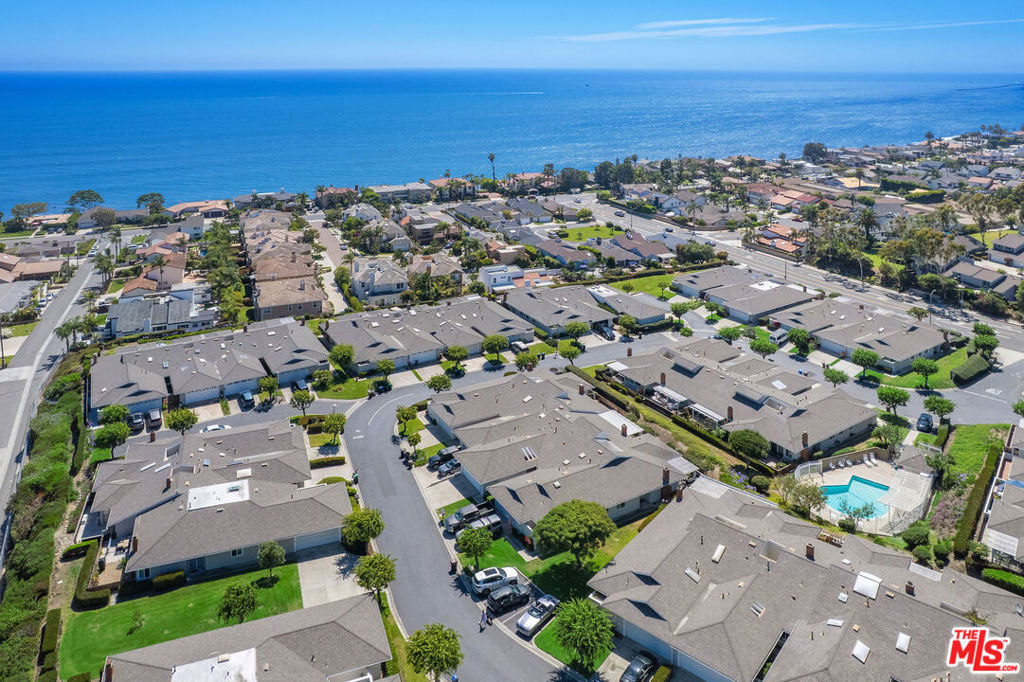 3255 Paseo Gallita