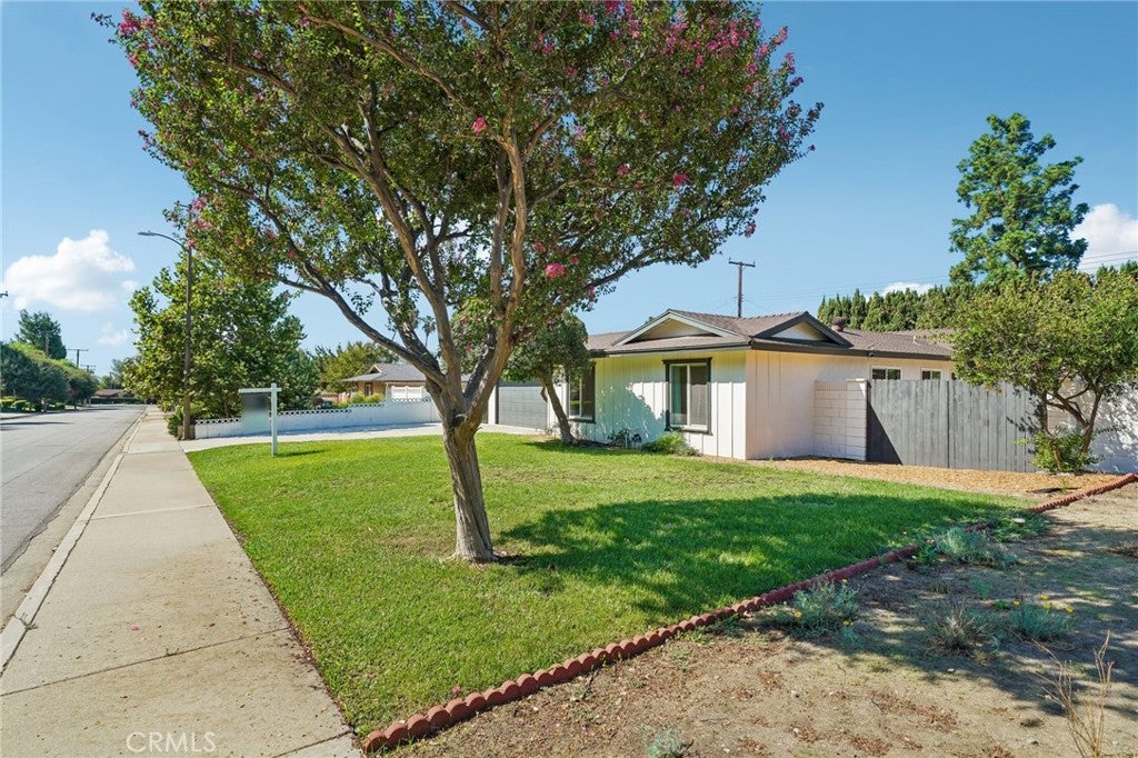 587 Sycamore Avenue