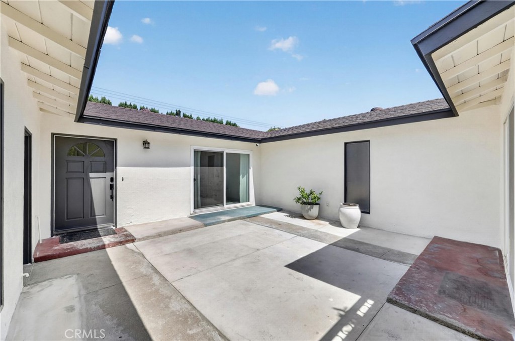 587 Sycamore Avenue
