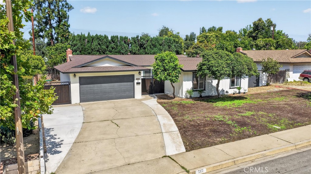 587 Sycamore Avenue