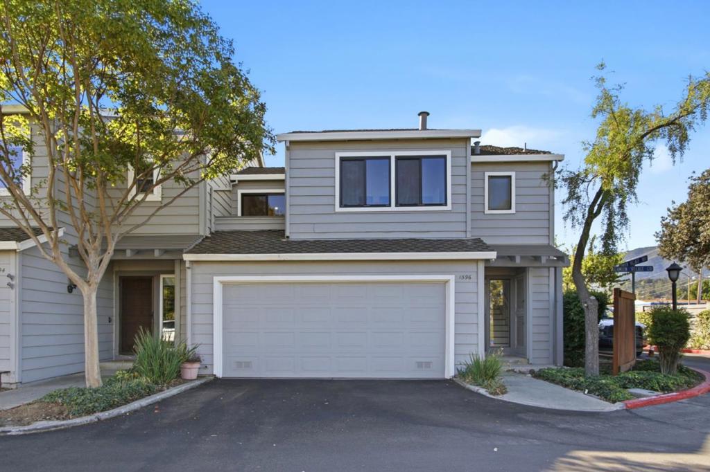 1596 Camden Village Circle