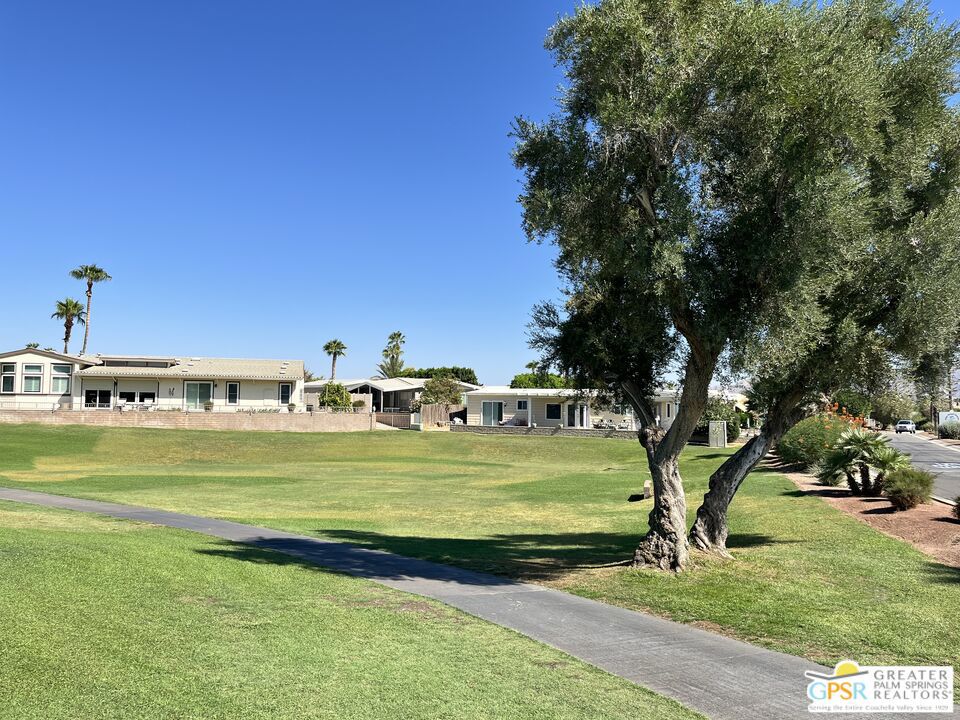Palm Desert Greens - Manufactured In Park