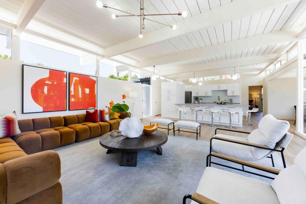 411 Adobe Place