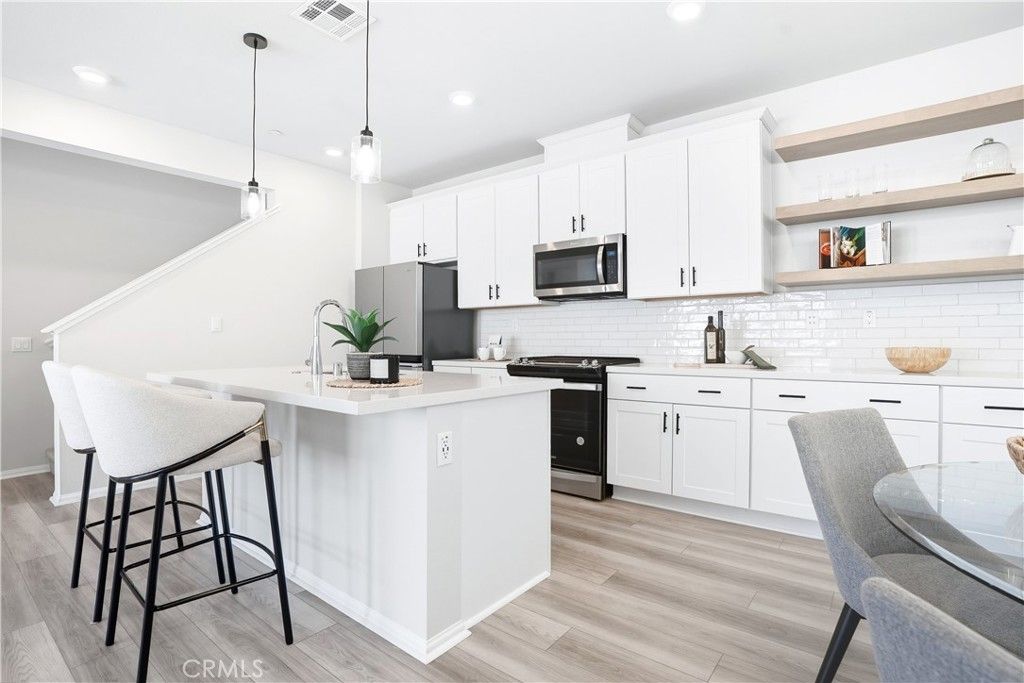 Photo of 1142 Brush Creek Crk, Rancho Mission Viejo, CA 92694 (MLS # OC25190982)