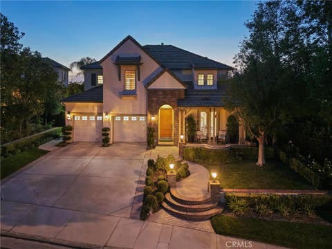 Photo of 26855 Pine Cliff Place, Valencia, CA 91381 (MLS # SR26181886)