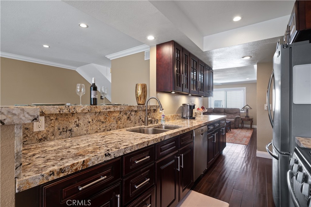 2268 Rose Avenue 3