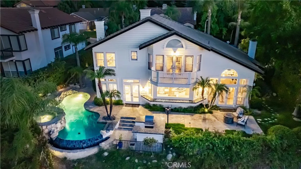 Calabasas, California 91302, United States, 4 Bedrooms Bedrooms, ,4 BathroomsBathrooms,Residential,Active,201899