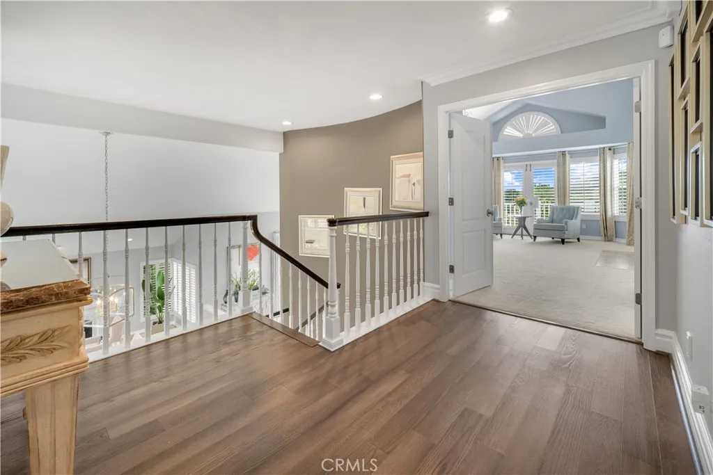 Calabasas, California 91302, United States, 4 Bedrooms Bedrooms, ,4 BathroomsBathrooms,Residential,Active,201899