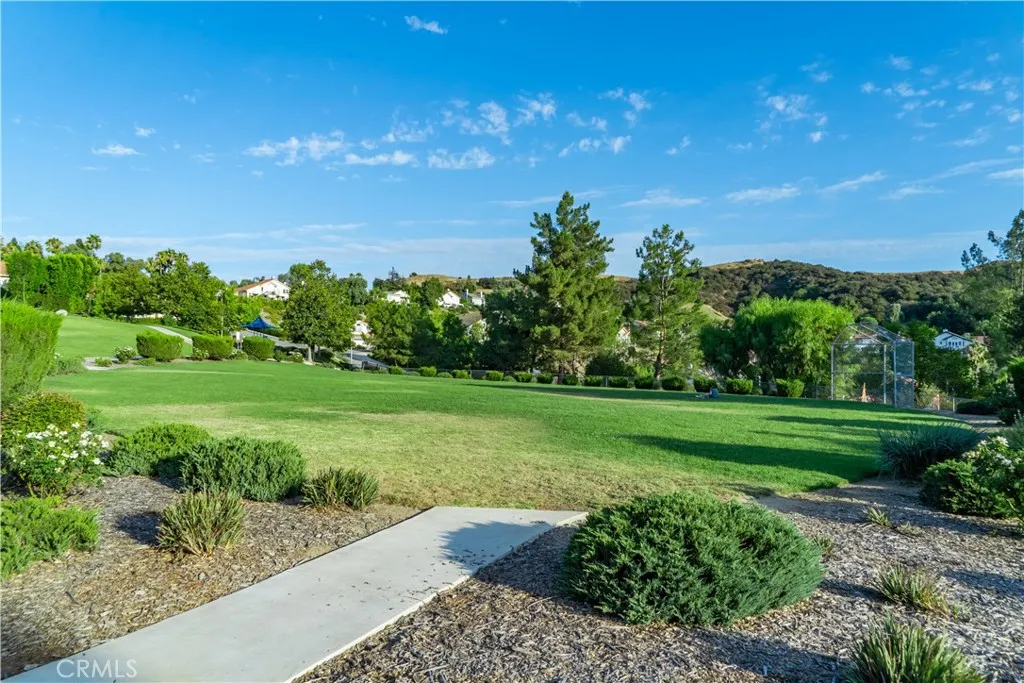 Calabasas, California 91302, United States, 4 Bedrooms Bedrooms, ,4 BathroomsBathrooms,Residential,Active,201899