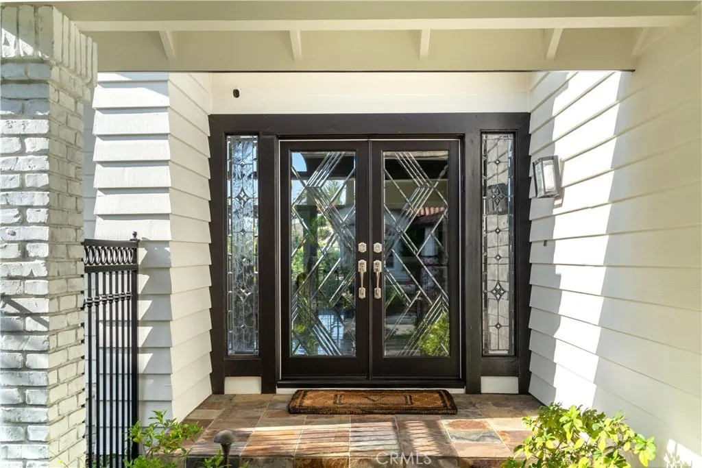 Calabasas, California 91302, United States, 4 Bedrooms Bedrooms, ,4 BathroomsBathrooms,Residential,Active,201899