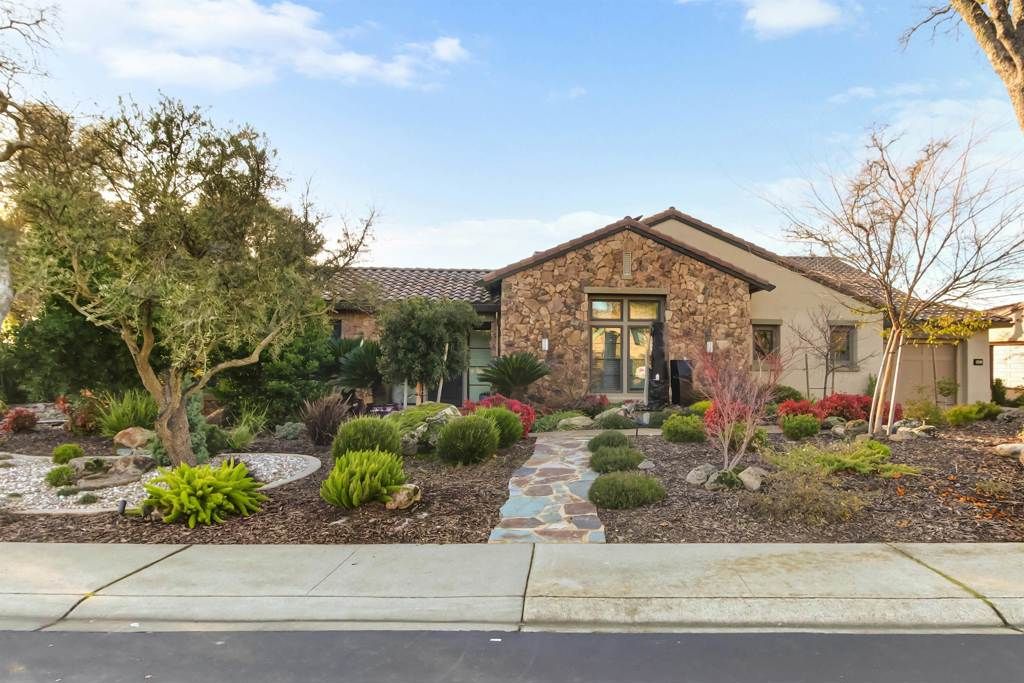 Photo of 3321 Greenview Dr Dr, El Dorado Hills, CA 95762 (MLS # 41120830)