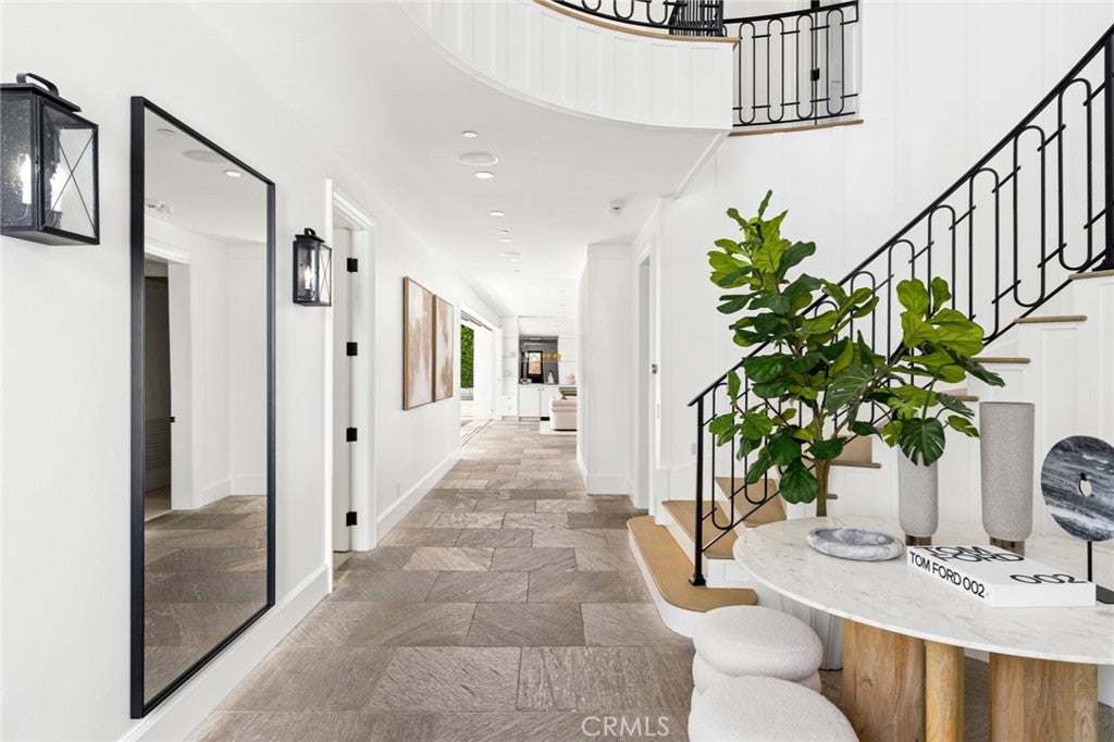 231 Tustin, Newport Beach CA 92663 - Photo 11