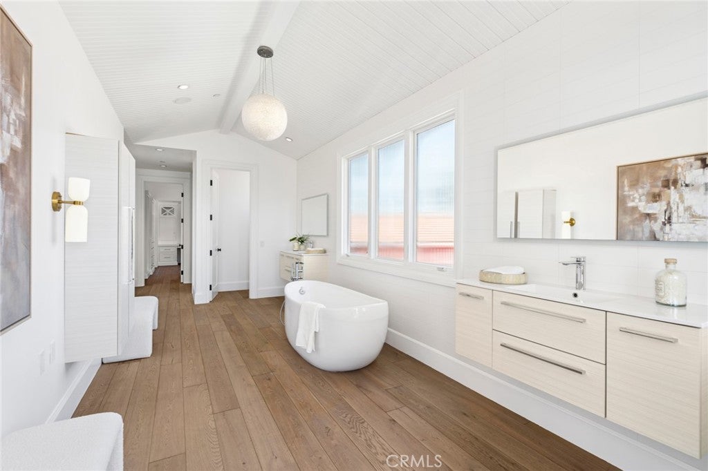 231 Tustin, Newport Beach CA 92663 - Photo 31