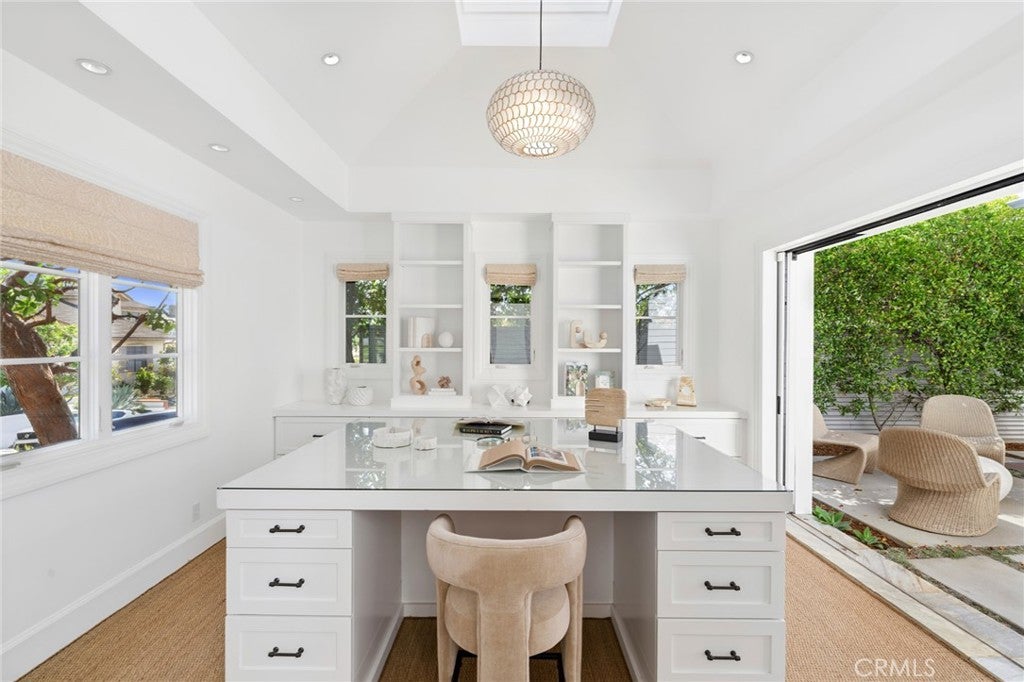 231 Tustin, Newport Beach CA 92663 - Photo 39