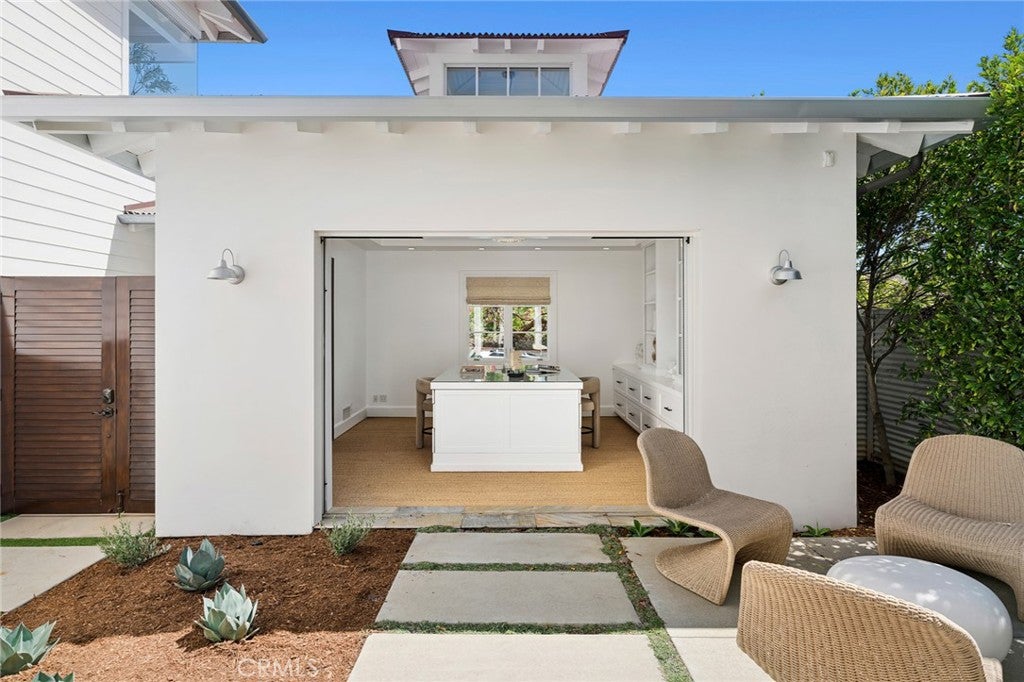 231 Tustin, Newport Beach CA 92663 - Photo 38