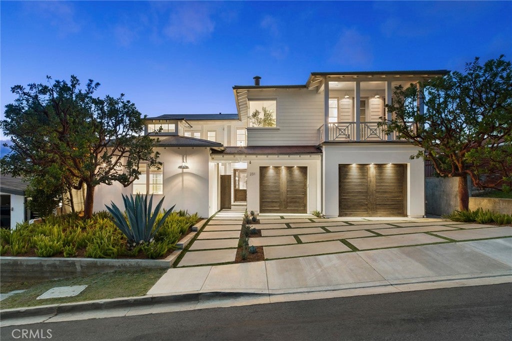 231 Tustin, Newport Beach CA 92663 - Photo 1