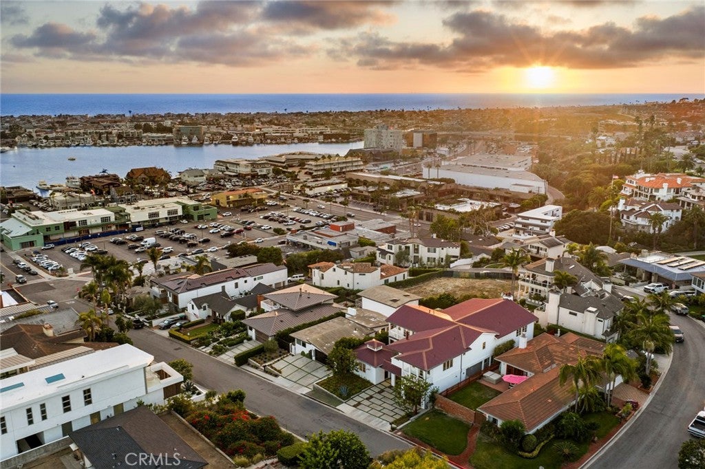 231 Tustin, Newport Beach CA 92663 - Photo 53