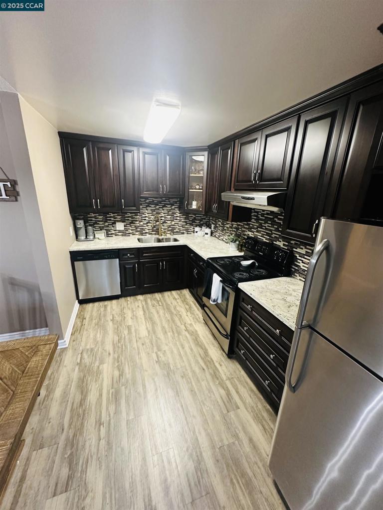 SAN LEANDRO BRDR - Residential