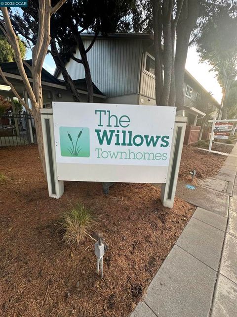 Photo of 670 Fargo Ave Ave #5, San Leandro, CA 94579 (MLS # 41112844) Photo of 670 Fargo Ave Ave #5, San Leandro, CA 94579 (MLS # 41112844)