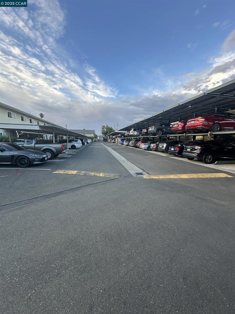 SAN LEANDRO BRDR - Residential