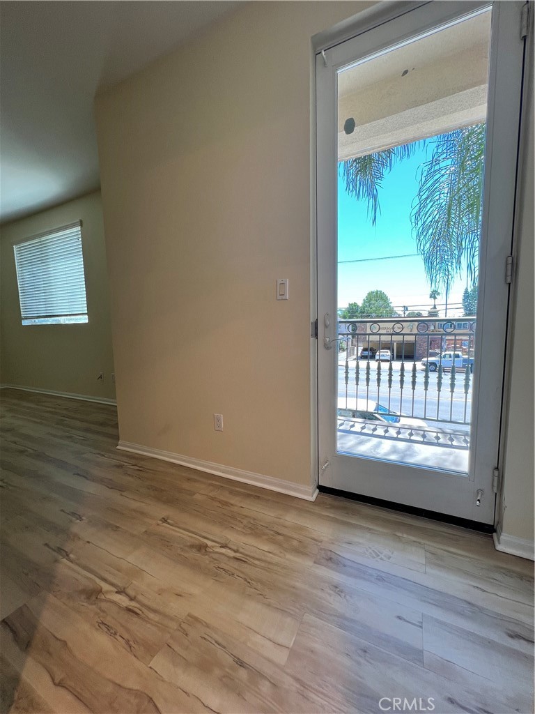Properties 4 13941 Sherman Way 205