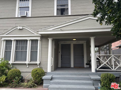 Photo of 1703 1/2 S Burlington Avenue, Los Angeles, CA 90006 (MLS # 26993073)