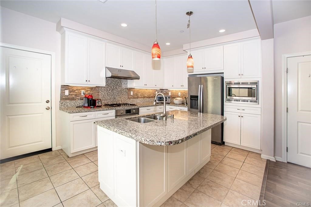 CASERTA (CVCAS) - Residential Lease