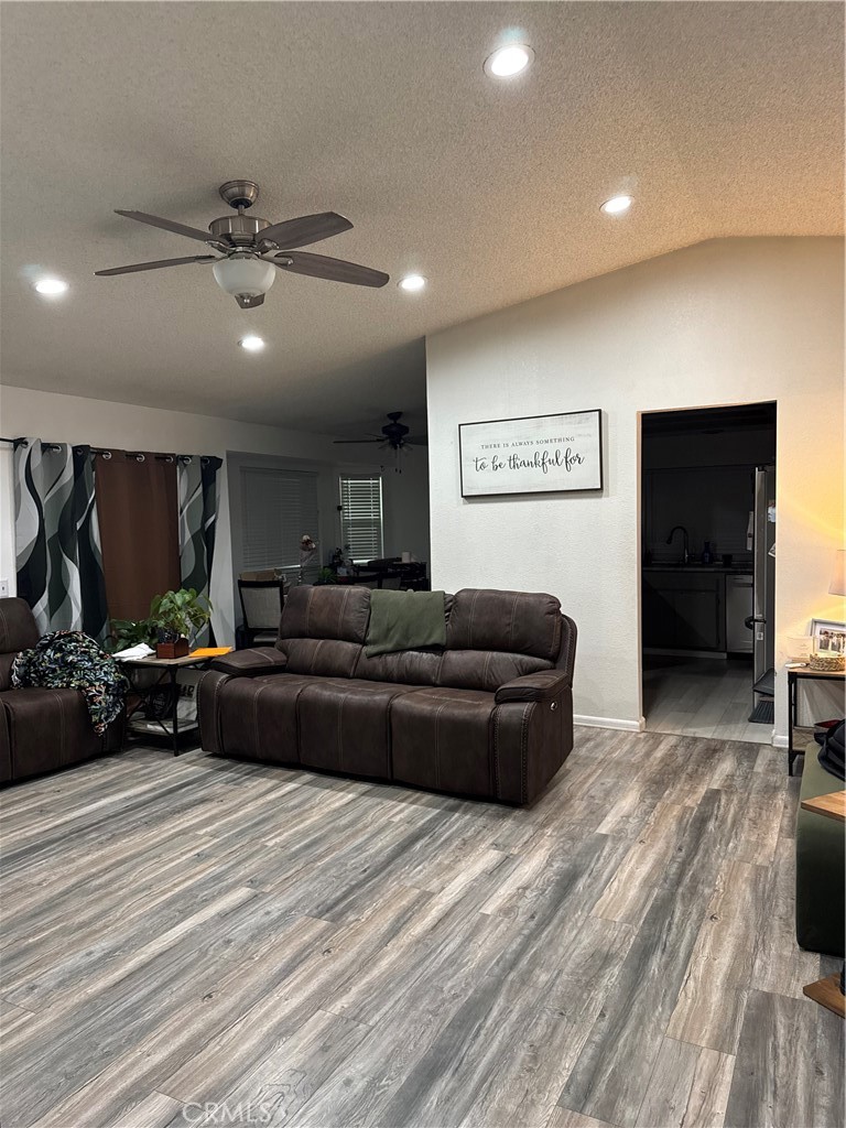 15984 Coronado