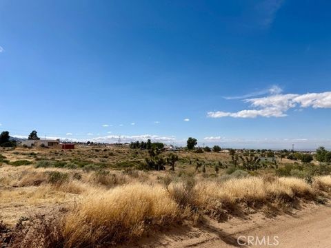 Photo of 0 Ailanthus, Phelan, CA 92371 (MLS # HD26097413)