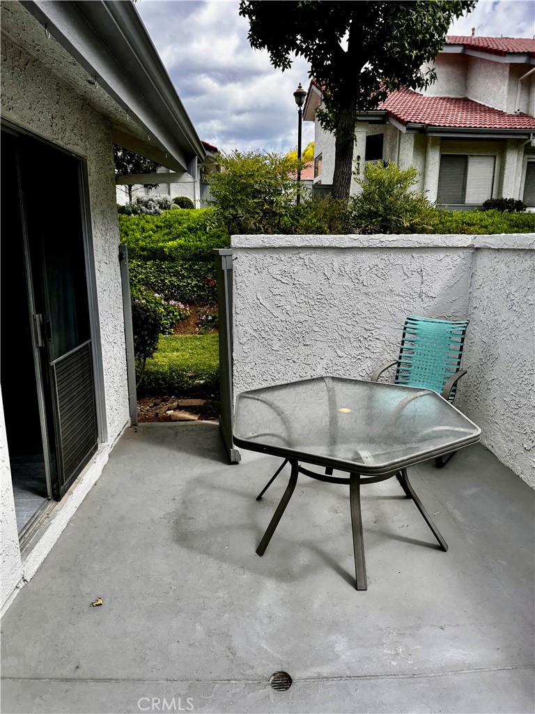 Oak Park (867) - Residential Lease